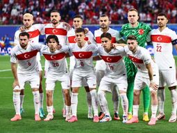 Turquía se impuso 2-1 ante Austria y se metió en los cuartos de final de la Eurocopa