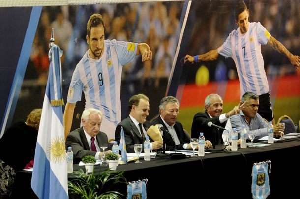 Paso a paso: ¿cómo son las elecciones en AFA?