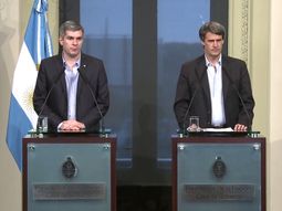 prat gay confirmo oferta por mas de 60 mil millones de dolares por bonos prat gay confirmo oferta por mas de 60 mil millones de dolares por bonos