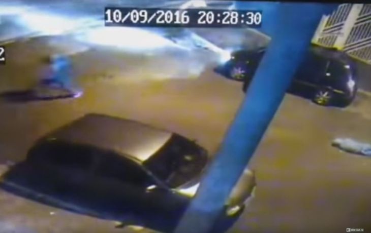 VIDEO: Ladrones quieren robarle el auto a un policía