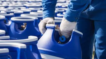 ypf lanzo una primera partida de garrafas de plastico para uso hogareno: como son y cuanto pesan ypf lanzo una primera partida de garrafas de plastico para uso hogareno: como son y cuanto pesan