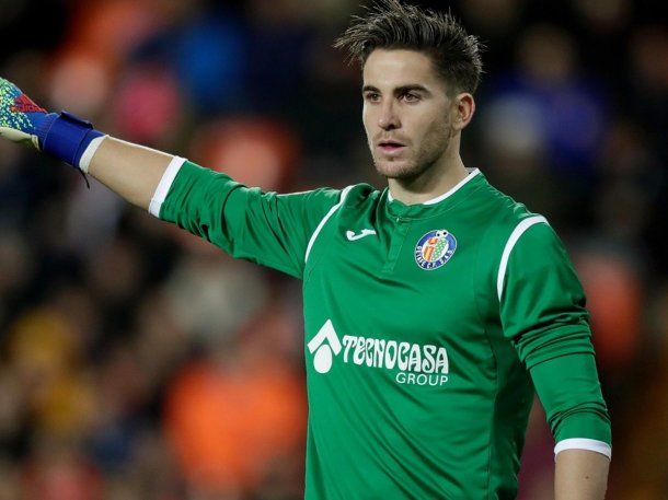 Chichizola peleará el puesto con Buffon