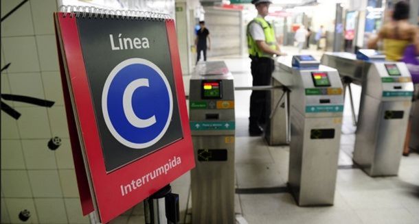 Paro de subte en la línea C. Paro de subte en la línea C.