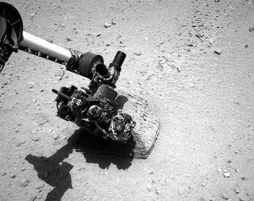 Curiosity tocó por primera vez una extraña roca en Marte