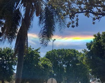 Nubes iridiscentes: el fenómeno que le dio pinceladas de colores al cielo de Buenos Aires