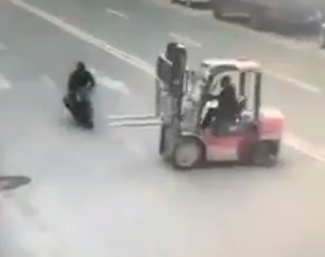 VIDEO: Éste es el peor accidente en moto