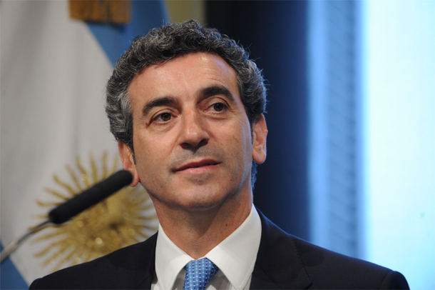 Randazzo negó restricciones al dólar para las provincias