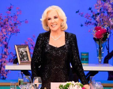 La Noche de Mirtha Legrand por El Trece.