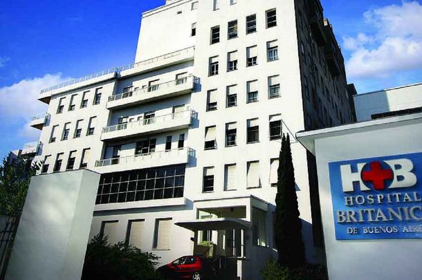 Evacuaron a pacientes críticos del Hospital Británico por un principio de incendio