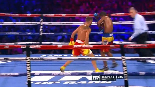 VIDEO: Lomachenko le ganó por KOT a Marriaga y retuvo el título