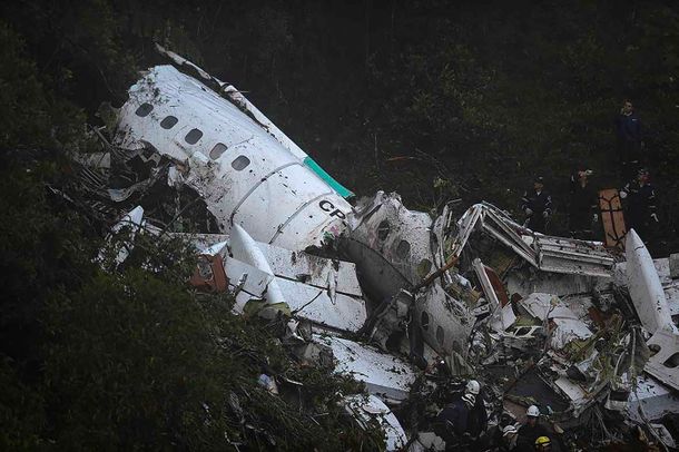 El avión de Chapecoense se estrelló en Colombia.