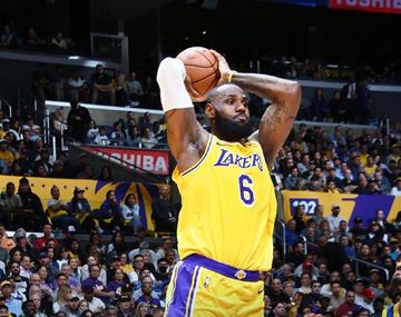 Lakers venció a Golden State en un partidazo y quedó a un juego de la final de Conferencia