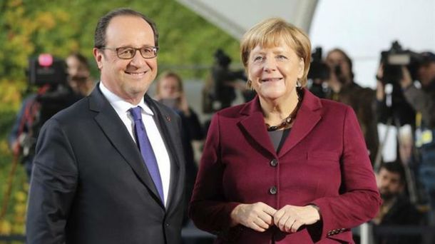Hollande y Merkel respaldaron la decisión de Trumo en una declaración conjunta