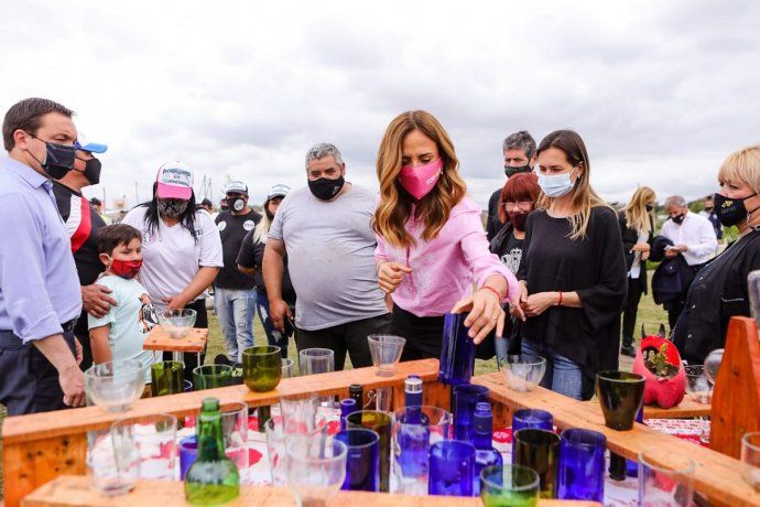 Tolosa Paz recorrió Florencia Varela: participó de una inauguración y dialogó con vecinos