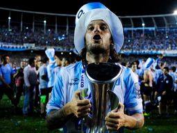 Ezequiel Videla celebrando el campeonato con Racing Ezequiel Videla celebrando el campeonato con Racing