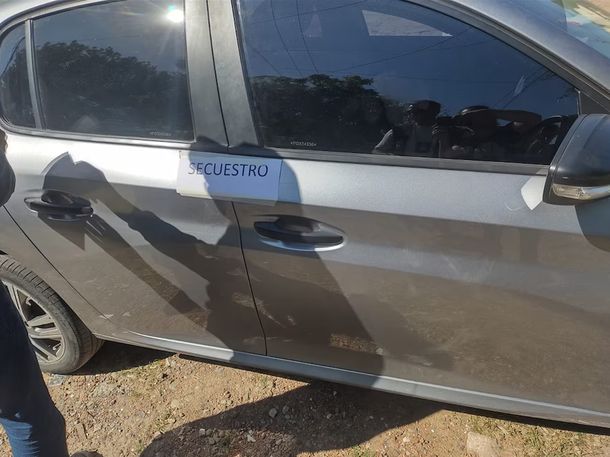 El auto en el que circulaba el abogado detenido El auto en el que circulaba el abogado detenido