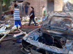 Vecinos de un barrio echaron a una familia ladrona Vecinos de un barrio echaron a una familia ladrona