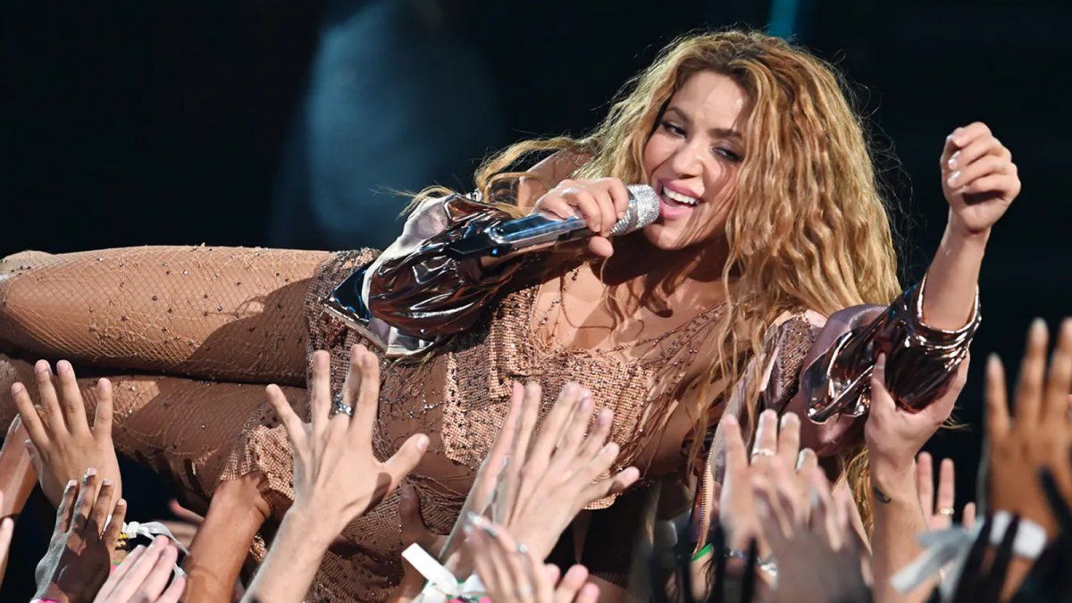 Así fue la presentación de Shakira en los MTV Video Music Awards