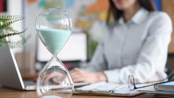 El Frente Amplio busca avanzar en la reducción de la jornada laboral en Uruguay. El Frente Amplio busca avanzar en la reducción de la jornada laboral en Uruguay.