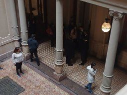 Aseguran que Martín Menem llamó a seguridad por un fuerte cruce entre diputados libertarios