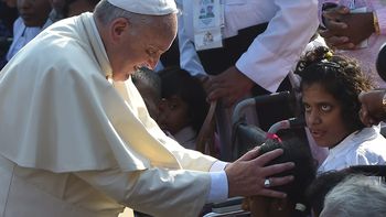 francisco se solidarizo y llamo a una argentina que esta internada en portugal francisco se solidarizo y llamo a una argentina que esta internada en portugal