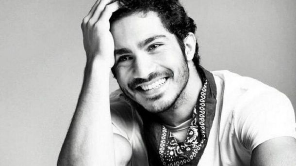 El Chino Darín llega a unan revista gay española.