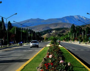 Lo detuvieron mientras se masturbaba frente a la Casa de la Cultura