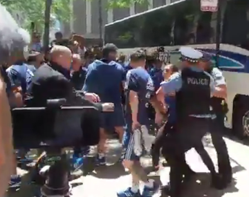 Mexicana burló la seguridad y se abalanzó sobre Messi en Chicago