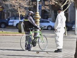 La Provincia pone reparos en el amesetamiento de casos y no prevé nuevas aperturas en el Conurbano