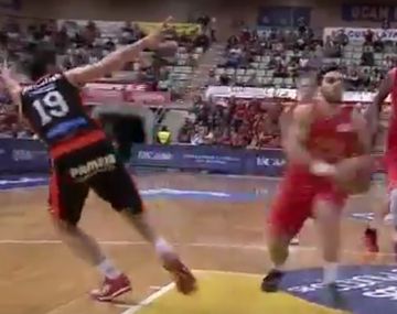 Pura magia: el argentino que dejó en ridículo a un rival en el básquet español