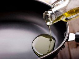 ANMAT prohibió la venta de un aceite de oliva: las causas y el peligro de su consumo