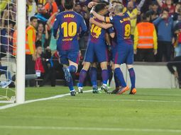 con gol de lionel messi, barcelona empato con real madrid en la despedida de andres iniesta con gol de lionel messi, barcelona empato con real madrid en la despedida de andres iniesta