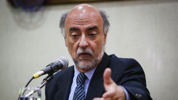 Mieres recibirá a integrantes del Foica por posibles cambios en el seguro de paro. Mieres recibirá a integrantes del Foica por posibles cambios en el seguro de paro.