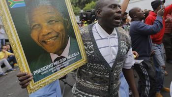 en memoria de mandela, sudafrica dedica un dia de oracion y reflexion en memoria de mandela, sudafrica dedica un dia de oracion y reflexion