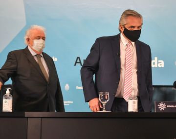 Siete de cada diez argentinos creen que Alberto reaccionó bien ante el escándalo de las vacunas VIP