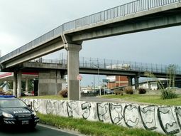 El puente de General Paz y Humaitá desde donde tiraron a Nieves Lizarazu Cabrera.