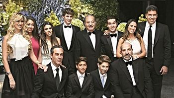 Quién es el nieto de Carlos Slim que dirige una millonaria empresa digital y anunció su compromiso con una diseñadora. Quién es el nieto de Carlos Slim que dirige una millonaria empresa digital y anunció su compromiso con una diseñadora.