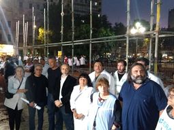 docentes instalaban una escuela itinerante y la policia los reprimio docentes instalaban una escuela itinerante y la policia los reprimio