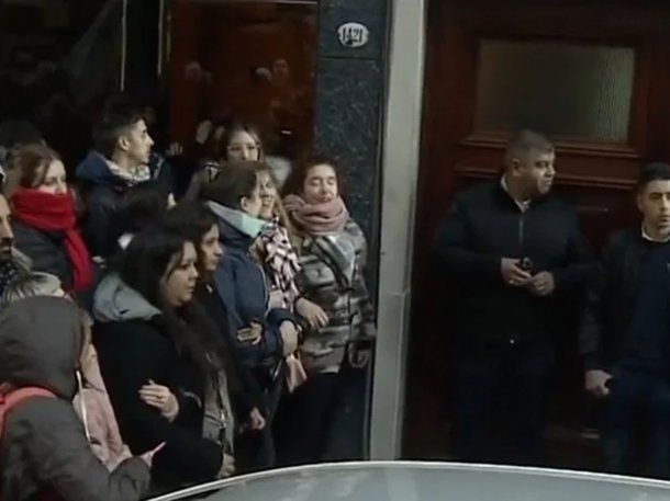 Masivo respaldo: marcha y vigilia en apoyo a Cristina Kirchner en Recoleta