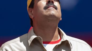 maduro le atribuye a chavez la eleccion de bergoglio maduro le atribuye a chavez la eleccion de bergoglio