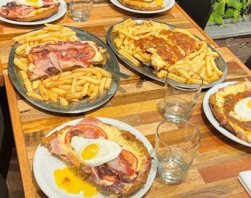 Las milanesas de medio metro de este bodegón porteño son las mejores de la Ciudad.