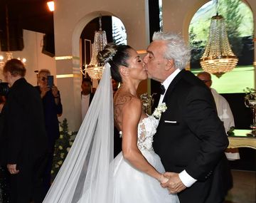 Emotiva boda: Coco Sily y Chimi Meza celebraron su amor en Berazategui