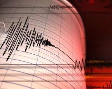 Un fuerte sismo de 6.0 grados de magnitud sacudió a Lima