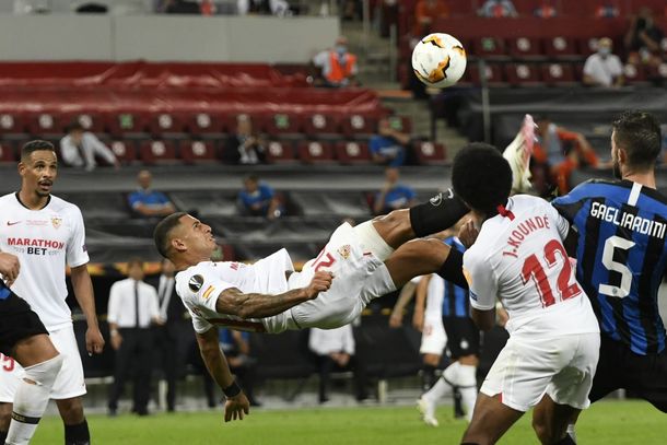 El Sevilla de Banega, Ocampos y el Mudo Vázquez es campeón de la Europa League