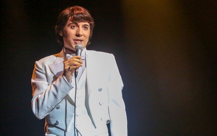 El imitador de Sandro habló de cómo fue la visita de Milei: Es emocionante que con esto se conozca mi laburo