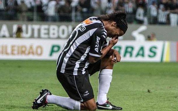 El conmovedor llanto de Ronaldinho luego de marcar tres goles