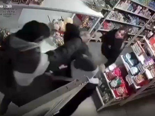 Mar del Plata: almacenera coraje echó de su local a una banda de delincuentes