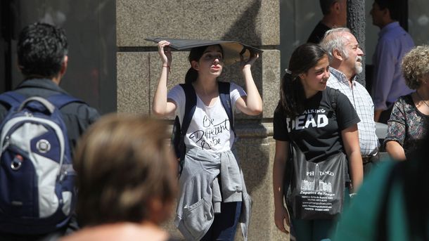 Alerta naranja por la ola de calor: ¿cuándo llegarán las lluvias y el alivio a la Ciudad?