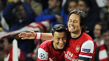 el napoli, sin higuain, cayo ante el arsenal como visitante el napoli, sin higuain, cayo ante el arsenal como visitante