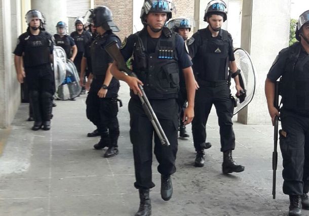 Infantería en el Hospital Posadas